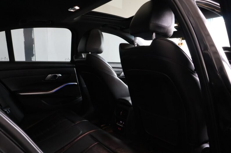 BMW 330i MSPORT