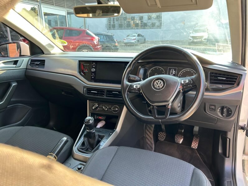 VOLKSWAGEN POLO 1.0 COMFORTLINE TSI