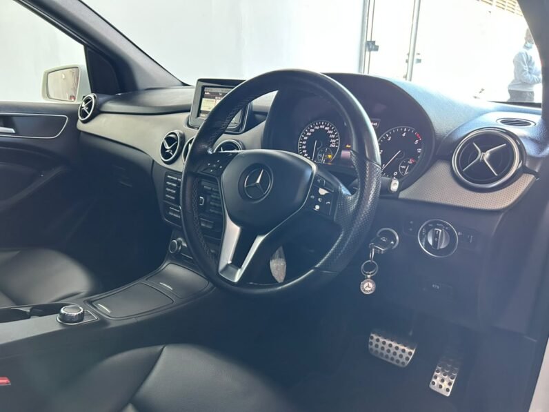 MERCEDES BENZ B180 CDI