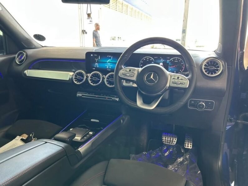MERCEDES BENZ GLB 250