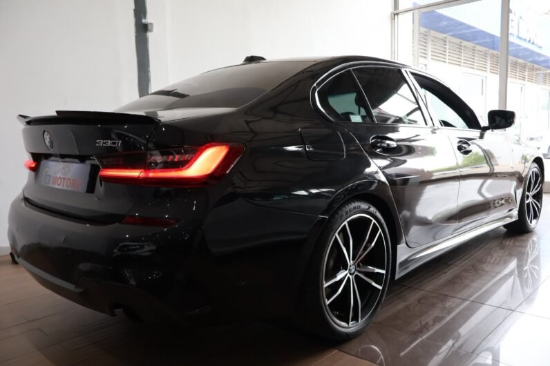 BMW 330i MSPORT