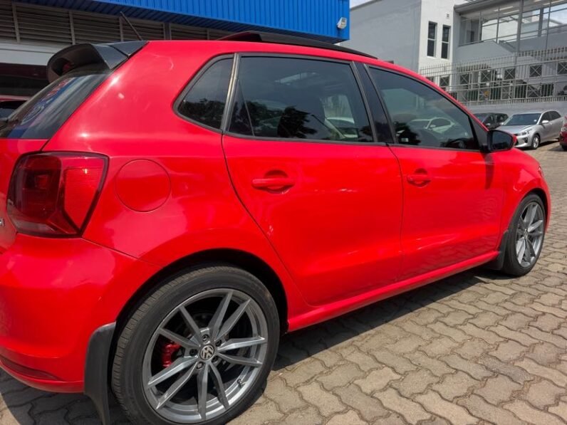 VOLKSWAGEN POLO 1.2 TSI COMFORTLINE