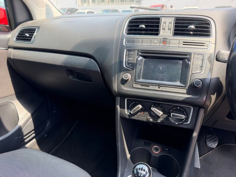 VOLKSWAGEN POLO 1.2 TSI COMFORTLINE