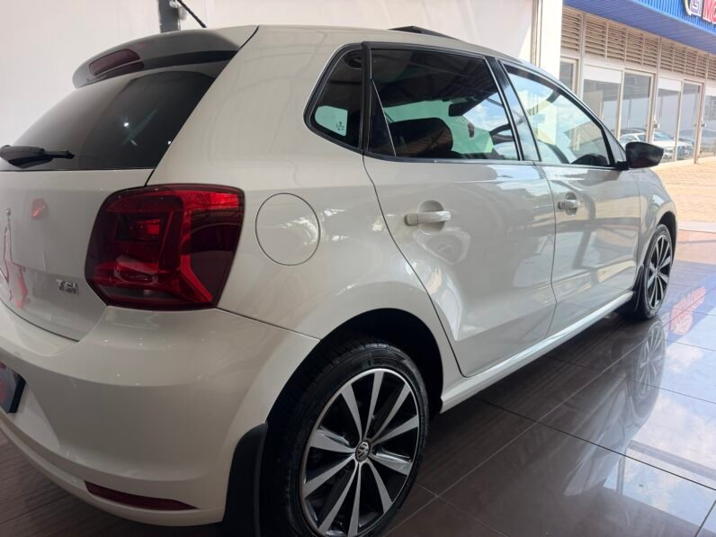 VOLKSWAGEN POLO 1.2 TSI