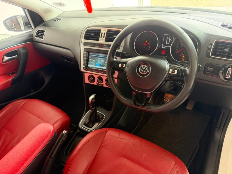 VOLKSWAGEN POLO 1.2 TSI