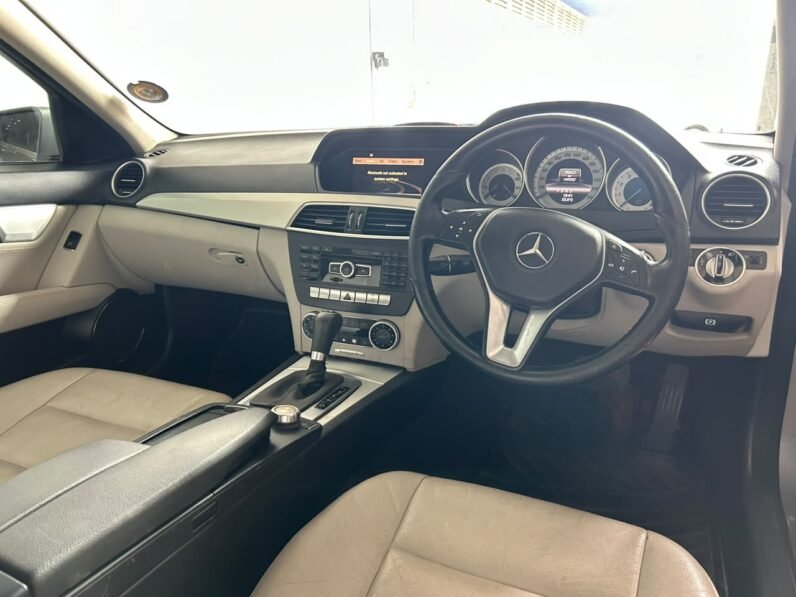 MERCEDES BENZ C180 BE AVANTGARDE AUTO