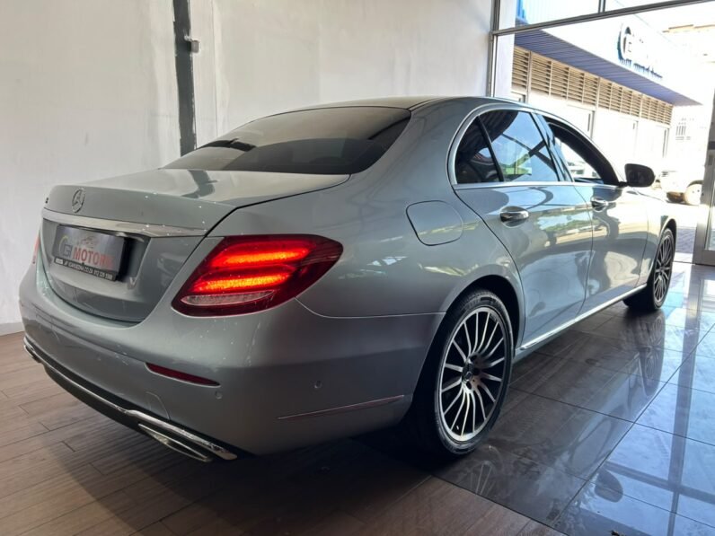 Mercedes-Benz E-Class E 200