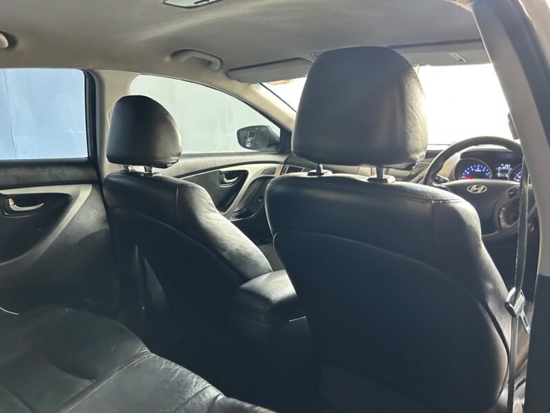HYUNDAI ELANTRA 1.6