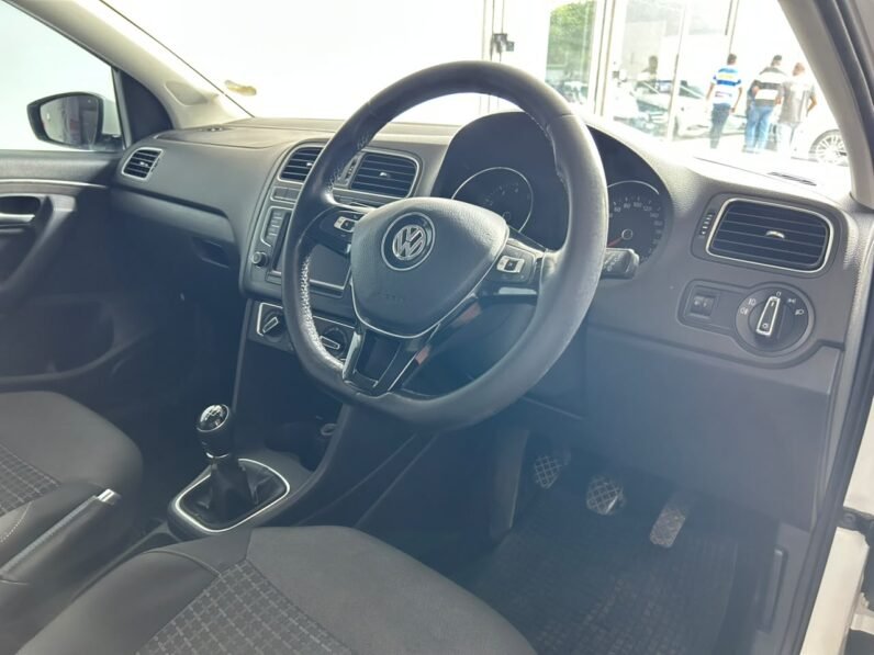 VOLKSWAGEN POLO 1.2 TSI