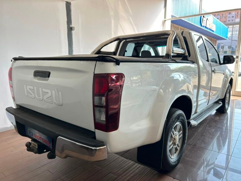 ISUZU KB250 SUPERCAB