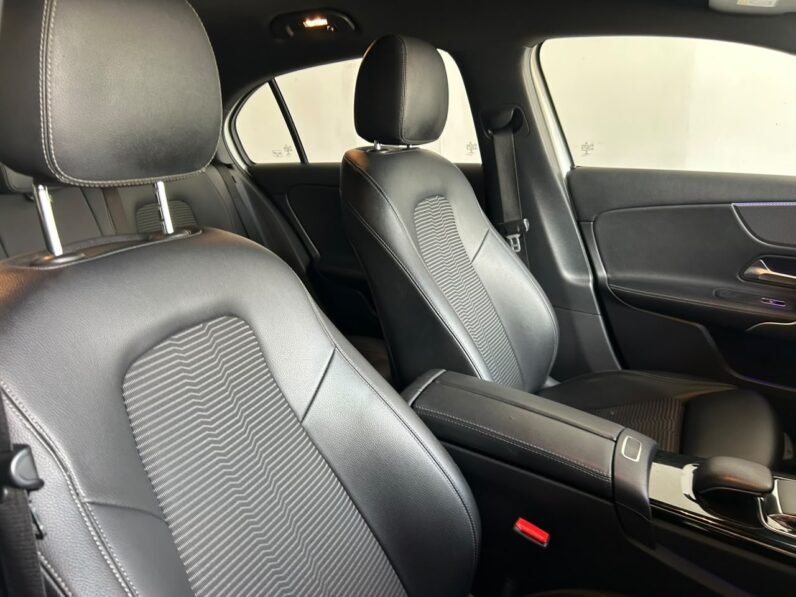 MERCEDES BENZ A200