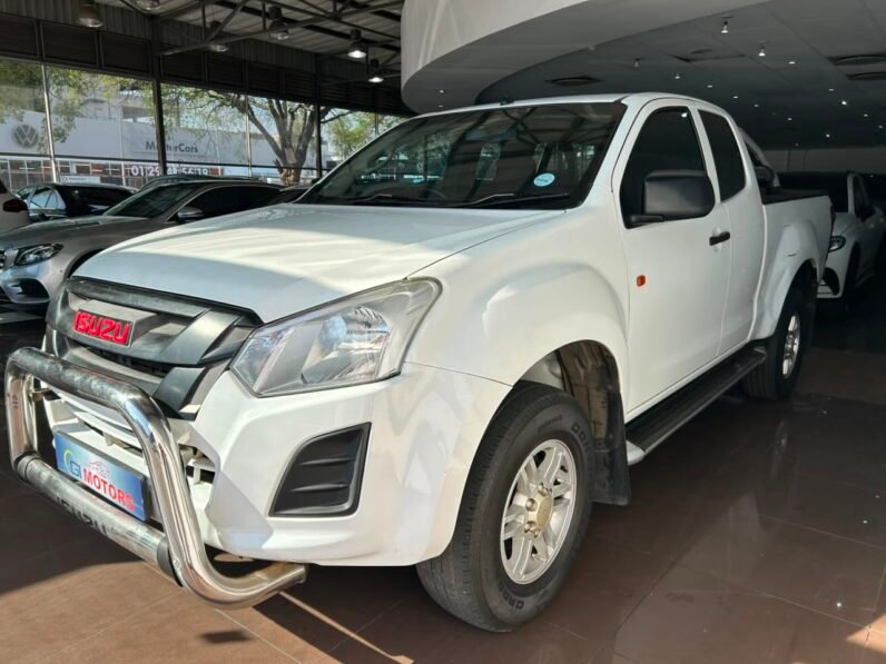 ISUZU KB250 SUPERCAB