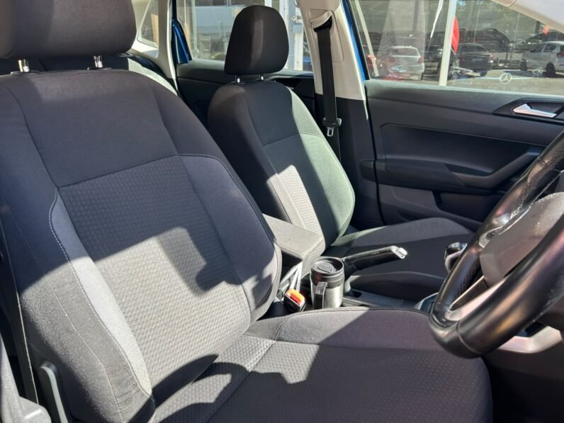 VOLKSWAGEN 1.0 LIFE