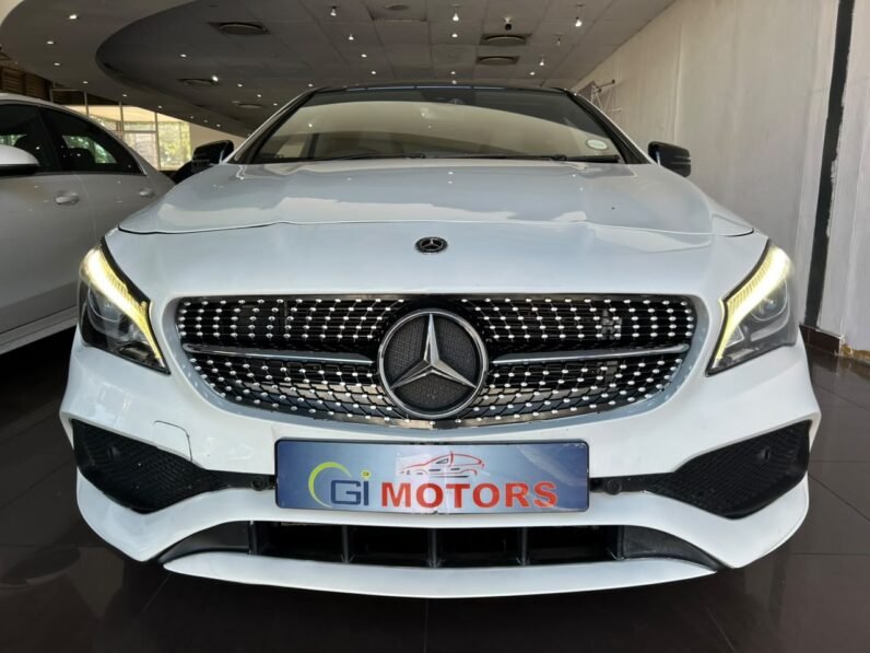 MERCEDES BENZ CLA 200 AMG