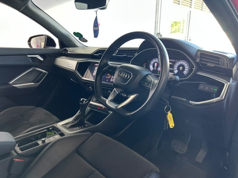 AUDI Q3 35TFSI