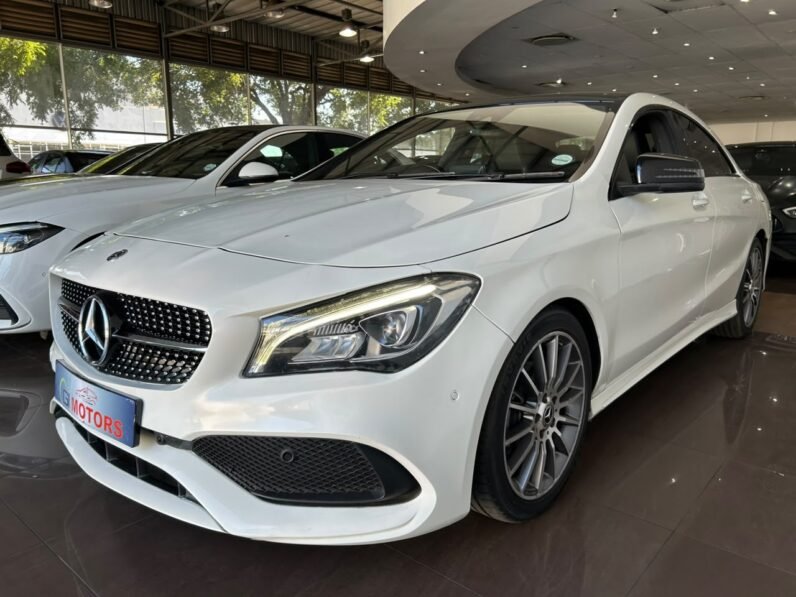 MERCEDES BENZ CLA 200 AMG