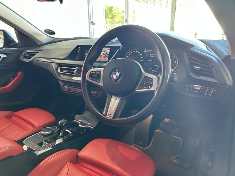 BMW 218i MSPORT