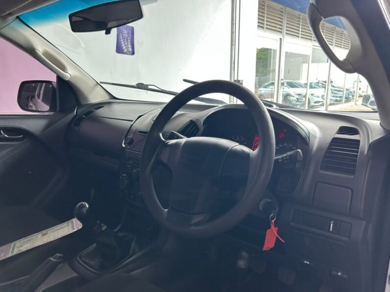ISUZU KB MAX DOUBLE CAB