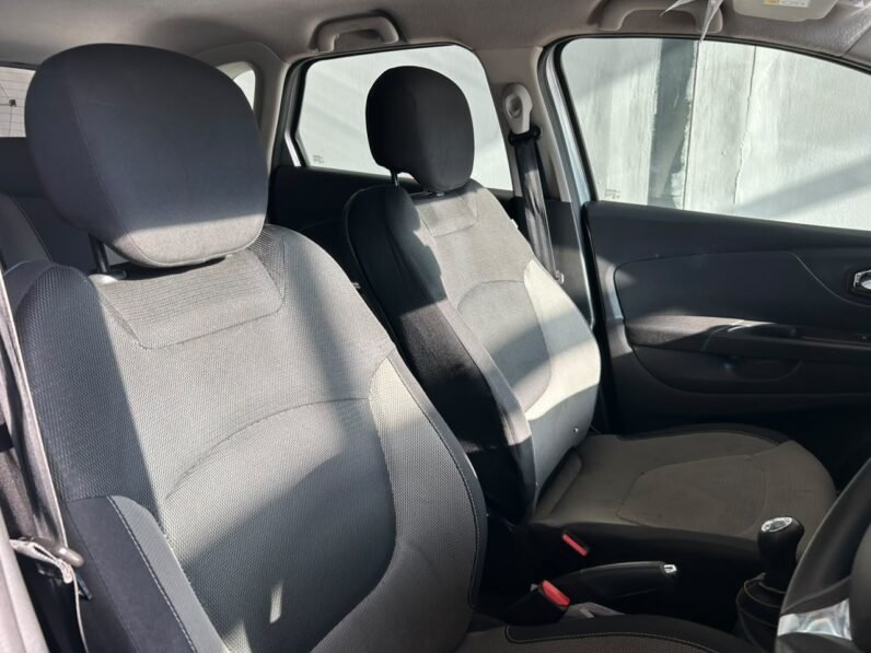 Renault Captur 900T Expression (66kW)