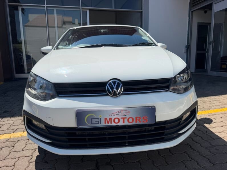 VOLKSWAGEN POLO VIVO