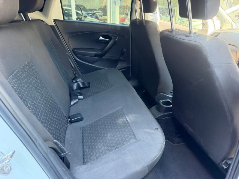 VOLKSWAGEN POLO VIVO