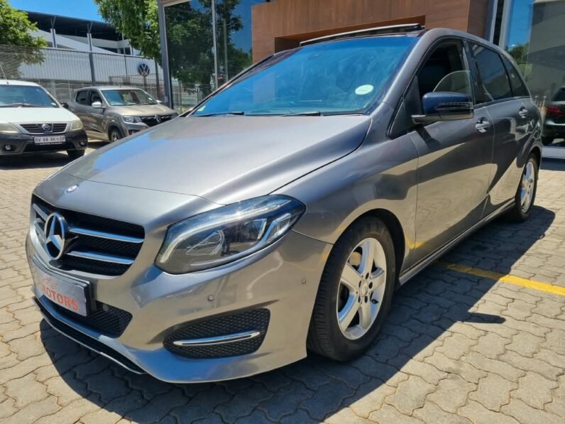 MERCEDES BENZ B200