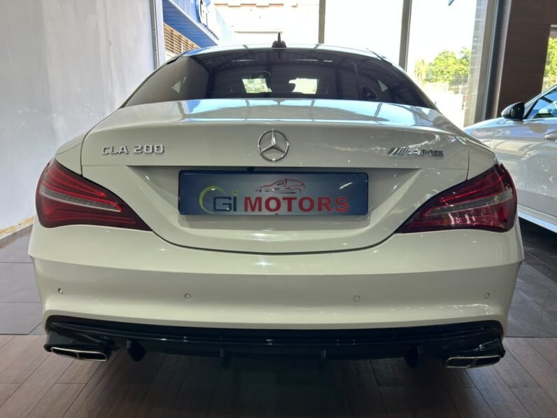 MERCEDES BENZ CLA 200 AMG