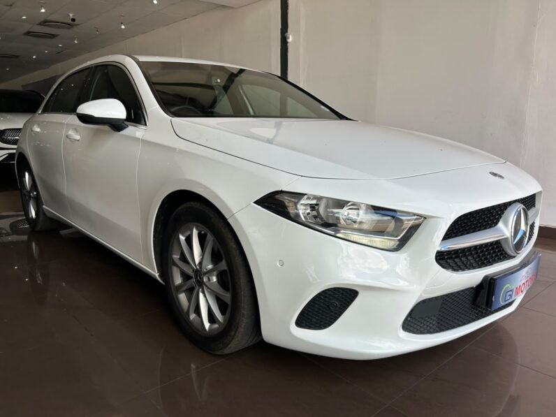 MERCEDES BENZ A200