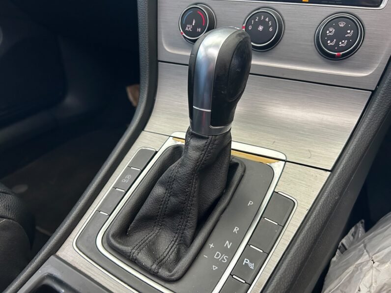 VOLKSWAGEN GOLF 7 TSI