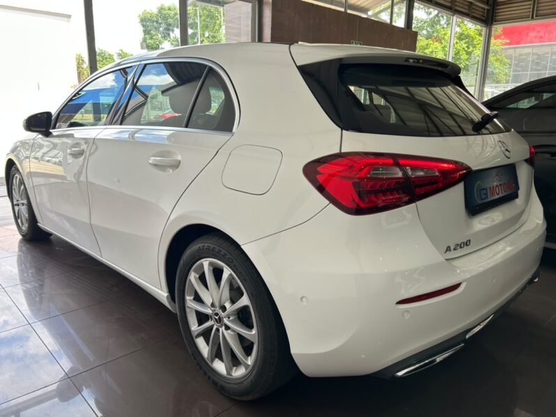 MERCEDES BENZ A200