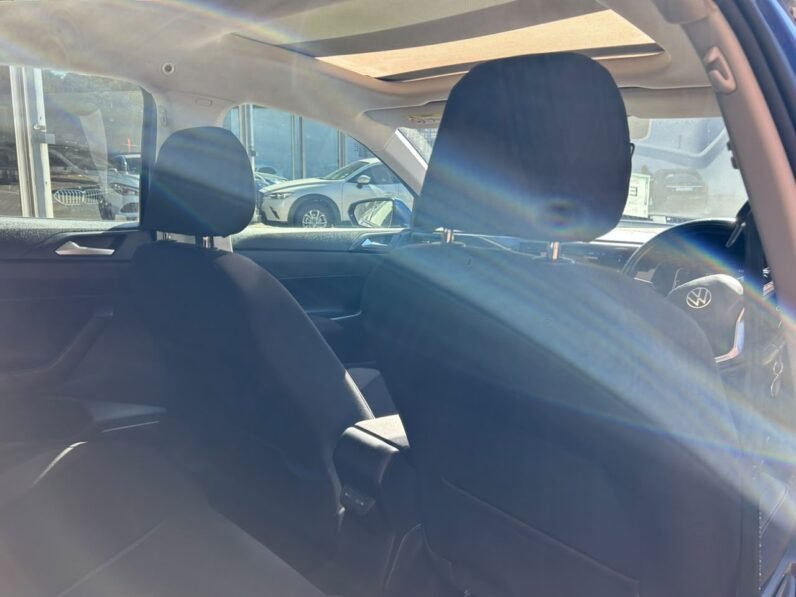 VOLKSWAGEN 1.0 LIFE